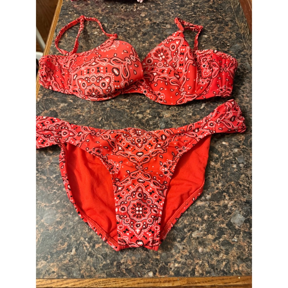 Old Navy Womens Red Bandana Paisley Print Underwire Bikini Set Size Large Medium
